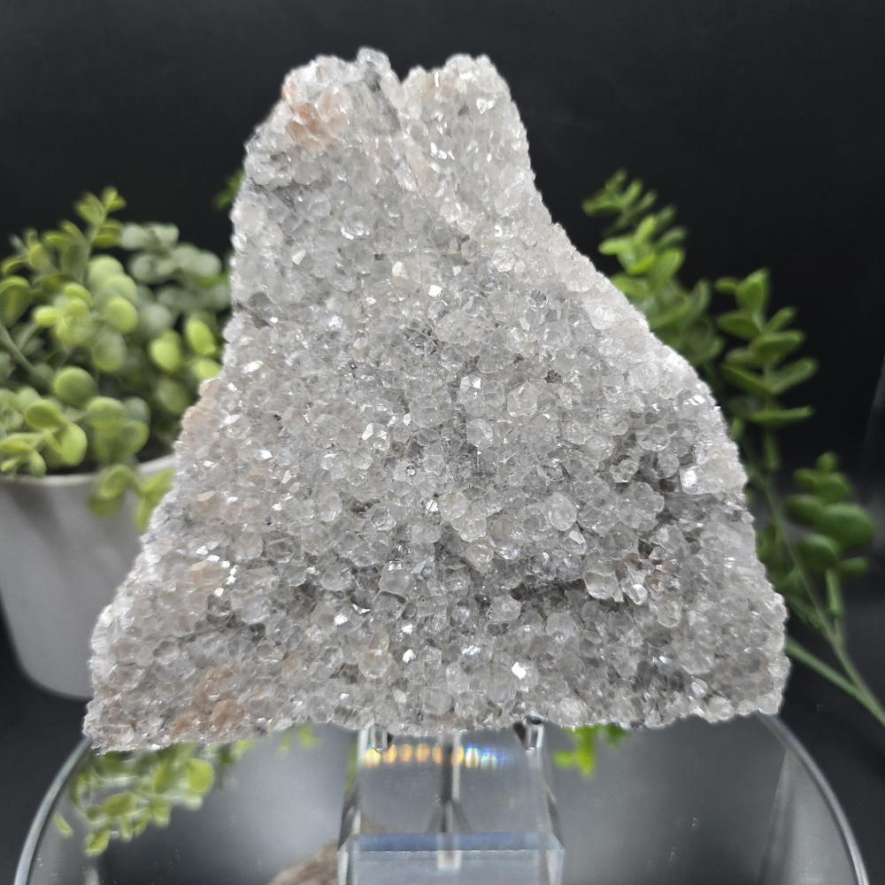 Calcite W Hematite Inclusions